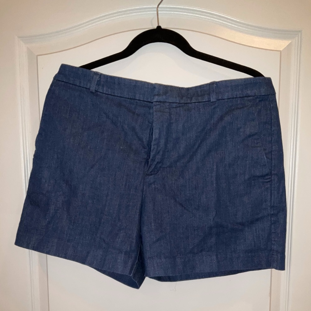 EUC!!—BANANA REPUBLIC Denim Shorts, 12, Front Hidden Button & Zip—Classic Style!